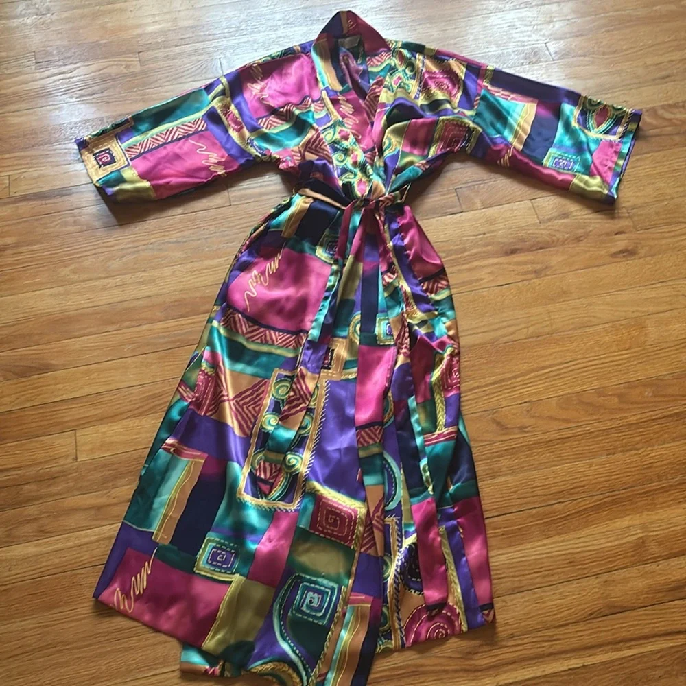 California Dynasty Patterned Funky Robe with Pockets